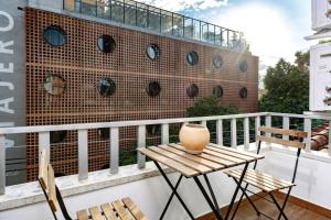 M501 Poblado Apt close to lleras park jacuzzi AC