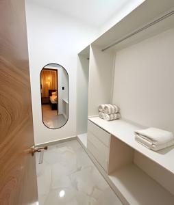 Torre Laura Michelle XXXV