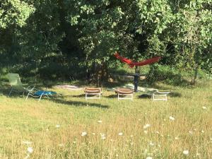 Maisons de vacances Gite ecologique avec vue Foret & Vallee Dordogne ! : photos des chambres