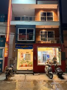 Hotel Raghuveera Palace