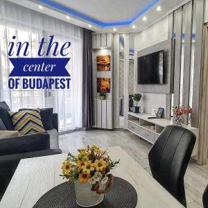 Zsazsas royal suite in the center of Budapest