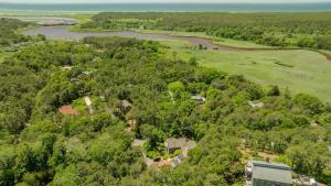 Serene Gardens 2 Miles to Beaches