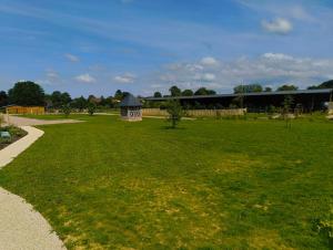 Maisons de vacances LES PATICHERES - La Grange avec acces a la piscine : photos des chambres