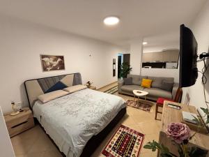 Apartment by the sea