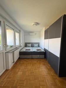 Granny's Vintage Chic 