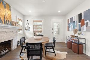 SoHo Serenity - Amazing Home with Private Pool & Hot Tub, SoHo District