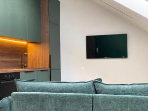 Luxury Old Town River Apartment