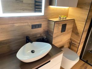 Luxury Old Town River Apartment