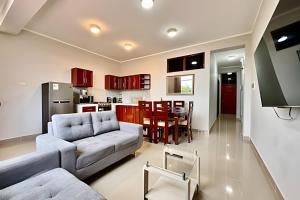 Vive a 5min centro 2HAB con AC Terraza y Parrilla