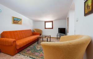 1 Bedroom Amazing Apartment In Seline