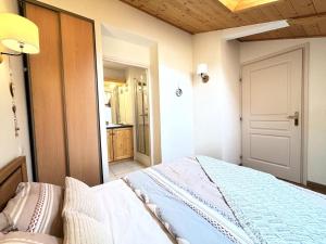 Les Chalets Des Evettes - CONFORTABLE TROIS CHAMBRES AU PIED DES PISTES MAE-9251