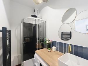 Appartements Le Noa - 2 Chambres - Climatisation - Terrasse : photos des chambres