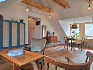 Stylish apartment in the historic center under the castle