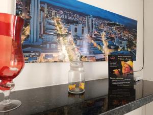 Quitinete com AR próximo à Sulanca e Assaí