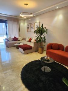 Seaside, Infinity Pools, Gym, Games, Wifi