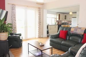 Family Home, 20 mins from Youghal Beach