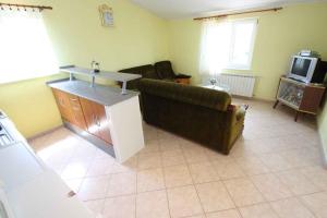 Apartments in Jadranovo 39275