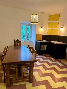 Maisons de vacances A l-ombre de la vigne - Maison de famille en Ardeche meridionale : photos des chambres