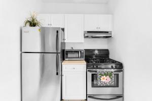 Stylish 2 Bedroom Apartment in Chelsea