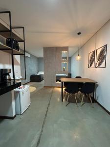 Loft's Vista Mar 05