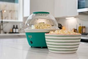 3BD Sleeps 10 | BBQ & Outdoor Movie | Near DT