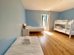 Villas Villa Locquenole Sea View : photos des chambres