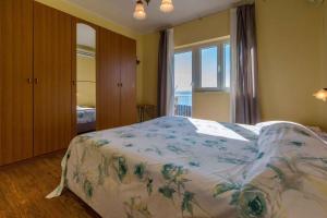 Apartment in Crikvenica 39212