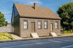 THE BEST Downtown Spot Free parking Pet friendly