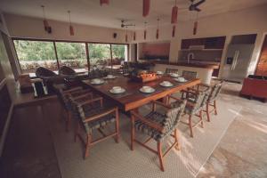 Casa Viento Private Pool Garden 12min to beach