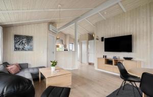 Nice Home In Hvide Sande With Sauna