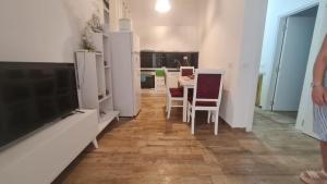 Neell Apartament