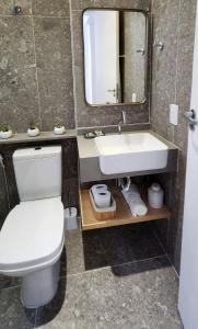 Apartamento Studio Gloria metrô- Glória near subway