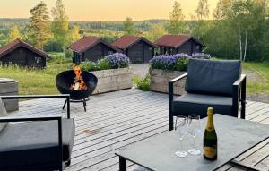 Beautiful Home In Årjäng With Sauna