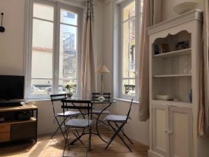 Appartements A 2 pas de la plage : photos des chambres