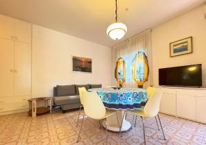 Blu Mare Piscina Spiaggia Giardino e Centro