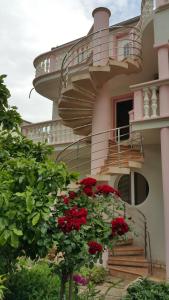 Gardenia Apartments 