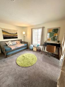 Price Reduced! The Savanna Suite - 28 day minimum rental