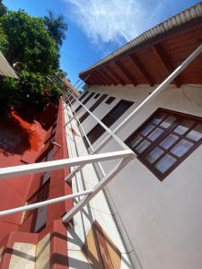 Apart Clavel del Aire