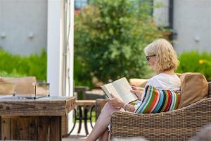 104 Fully Furnished 1BR Suite-Outdoor Pool