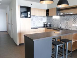 Appartement moderne 1 ch, animaux admis, accès plage, parking inclus - FR-1-194-299