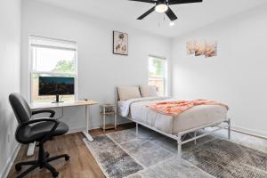 Cozy Modern 3BR Houston Townhome