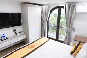 Luxury Airport Hotel - 3hvězdičkové hotely ve městě Sóc Sơn