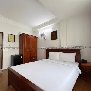 Diamond Hotel CMT8 - Center SaiGon