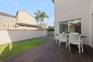 4BR Seaside Home in Dover Heights