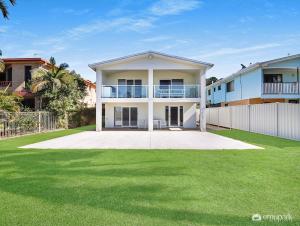 Island View on Scenic