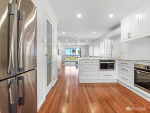 Island View on Scenic