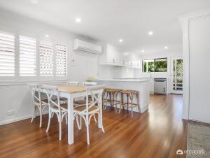 Island View on Scenic