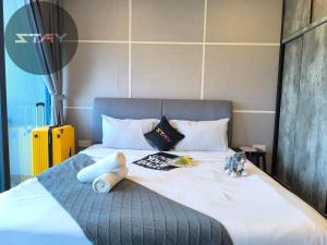 Almas Modern Warm Studio Puteri Harbour BySTAY