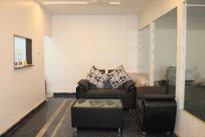 Hotel Vaarahi Chanda Nagar, Near Hitech City