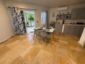 blue angel 8 a unos pasos de la 5